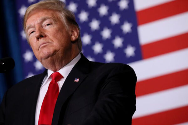 Трамп объявил о восстановлении нефтяного транзита через Ормуз
